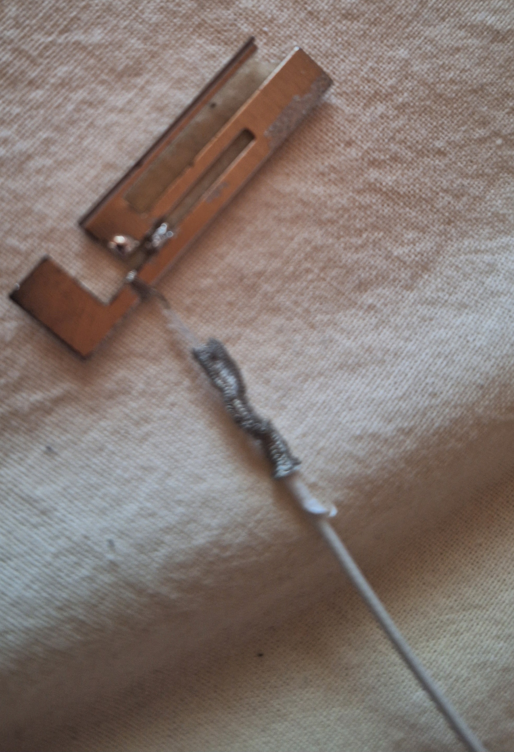 Cable wrap anetenna front side