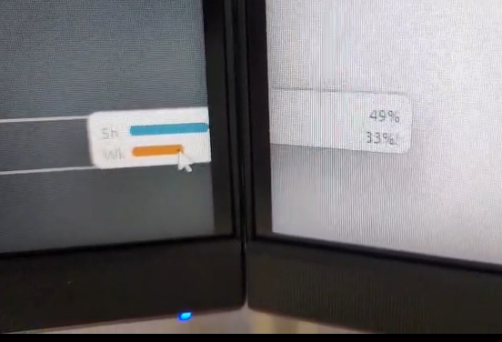 Photo showing window not lining up between two monitors.